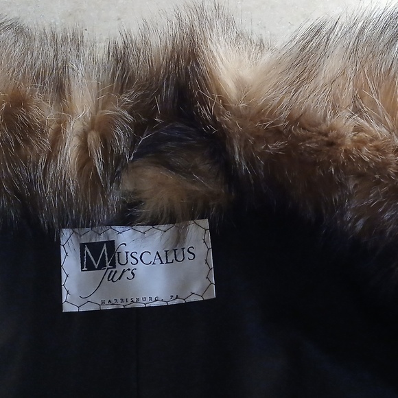 MUSCALUS Fur Car Length Coat - Fits Like a Large/XL - Picture 4 of 8